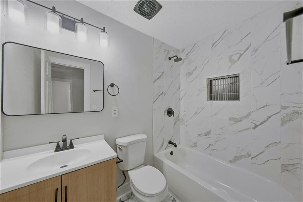 3912 E 47th Terrace — photo 13