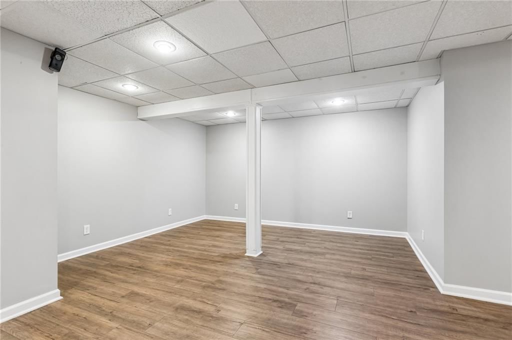Photo 36 of 45 - 8925 W 132nd Terrace, Overland Park, KS 66213