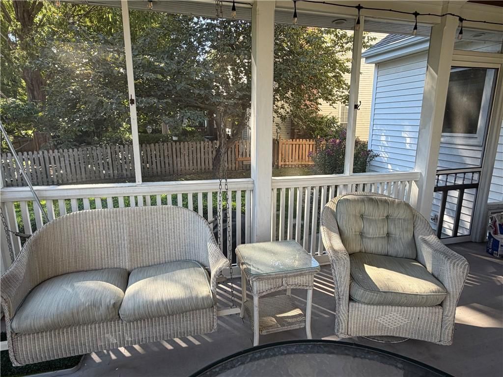 Photo 31 of 32 - 9339 Hall Drive, Lenexa, KS 66219
