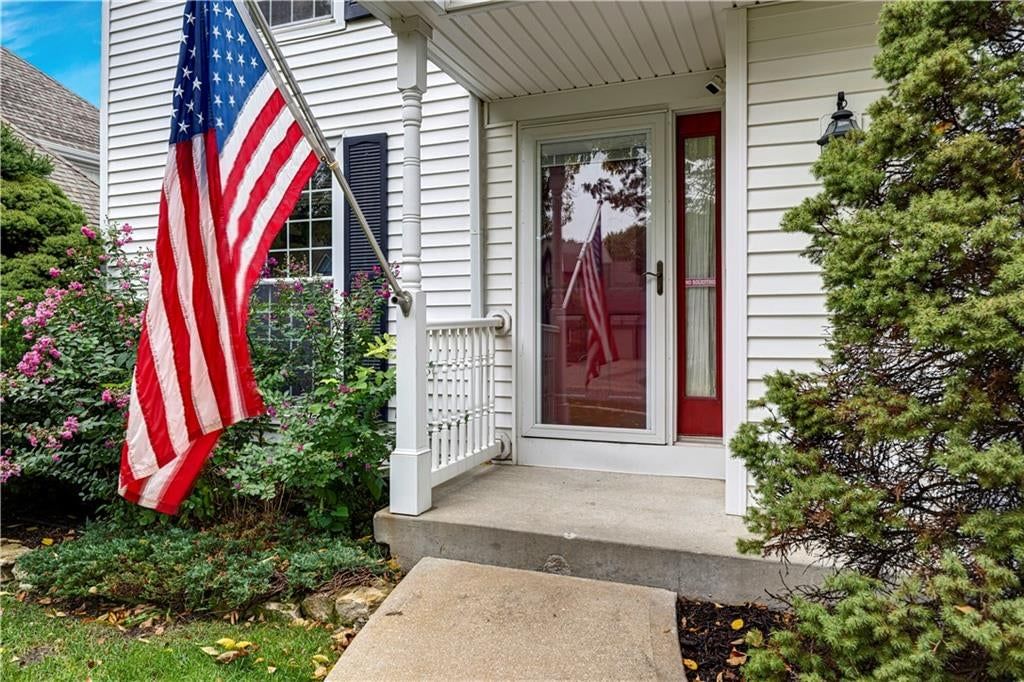 Photo 30 of 32 - 9339 Hall Drive, Lenexa, KS 66219