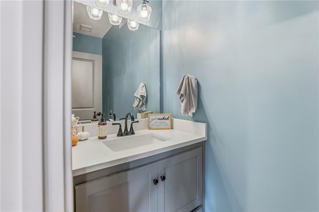 9517 Ingrid Street — photo 35