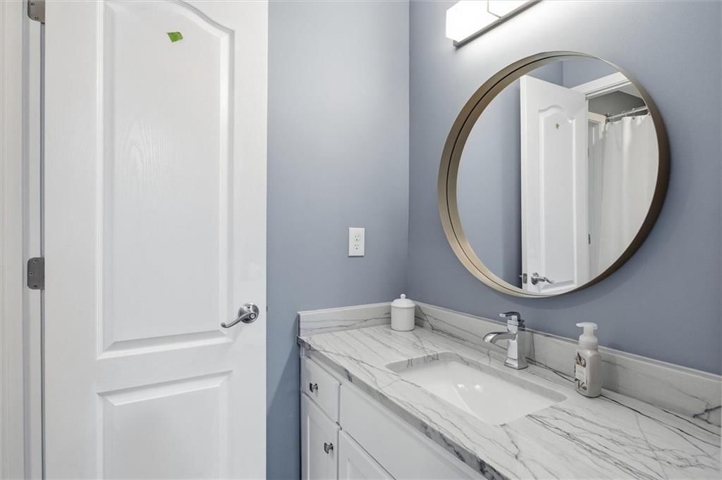Photo 21 of 38 - 8412 W 129 Terrace, Overland Park, KS 66213