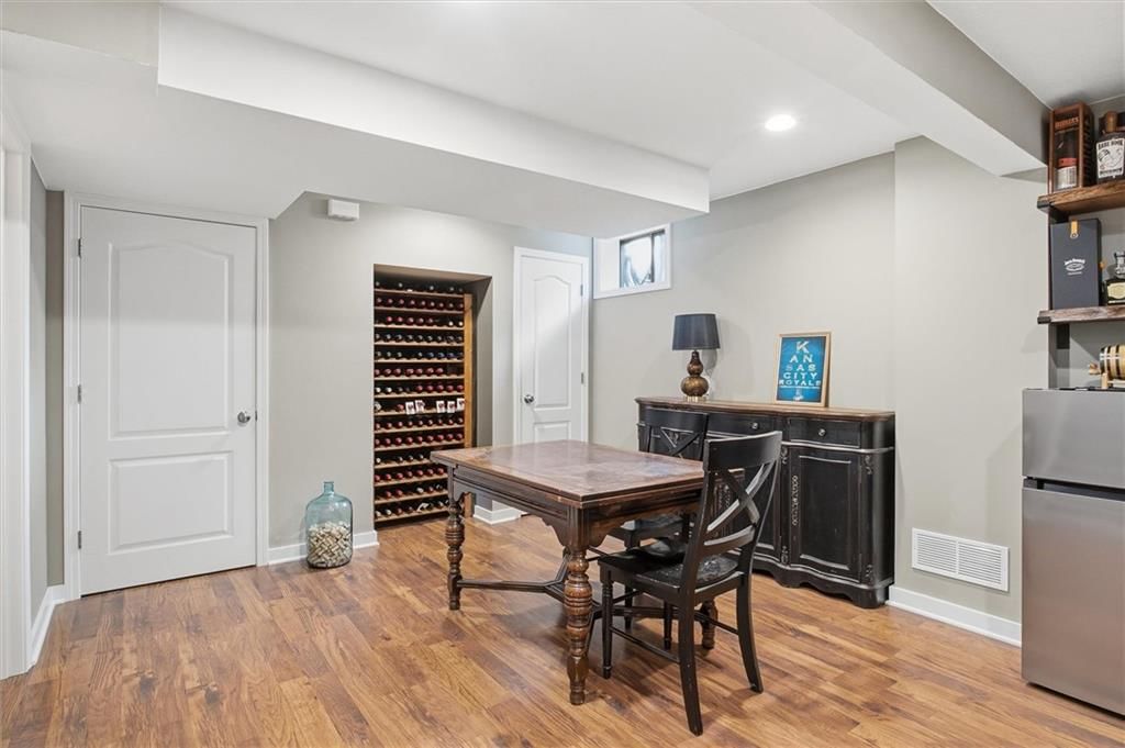 Photo 25 of 38 - 8412 W 129 Terrace, Overland Park, KS 66213