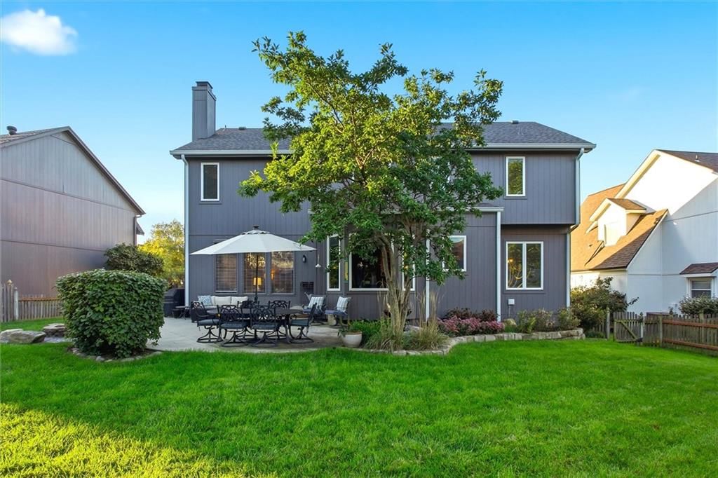Photo 30 of 38 - 8412 W 129 Terrace, Overland Park, KS 66213