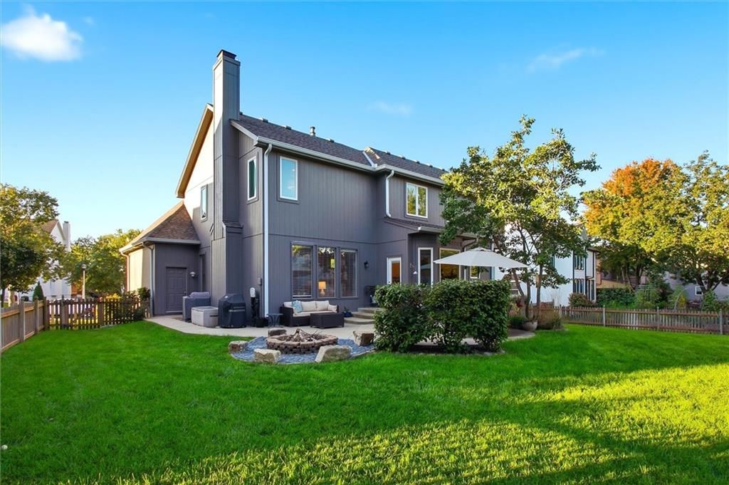 Photo 31 of 38 - 8412 W 129 Terrace, Overland Park, KS 66213