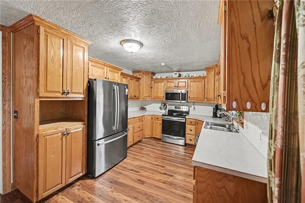 19308 Snow Road — photo 11