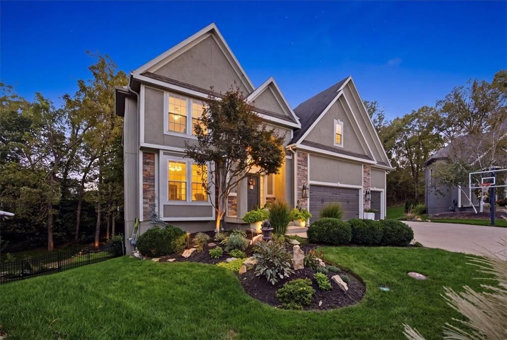 23811 W 121st Street, Olathe, KS: listing photo 3