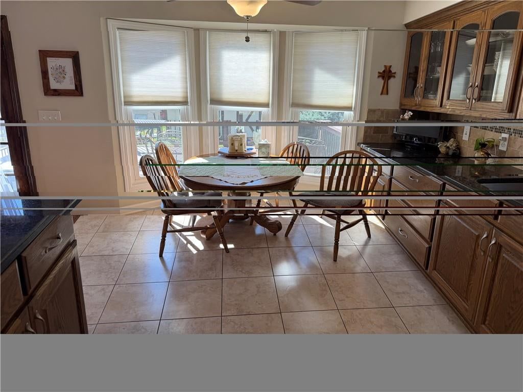 Photo 7 of 39 - 1917 Thornton Street, Leavenworth, KS 66048
