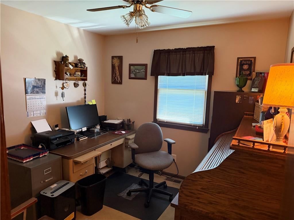 Home office at 1917 Thornton Street, Leavenworth, KS 66048