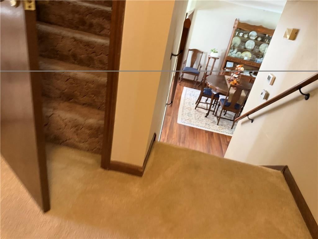 Photo 21 of 39 - 1917 Thornton Street, Leavenworth, KS 66048
