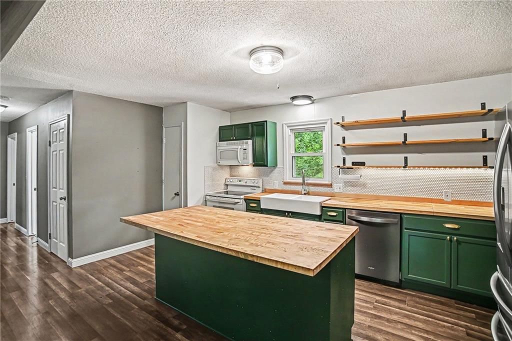 206 Vine Street — photo 13