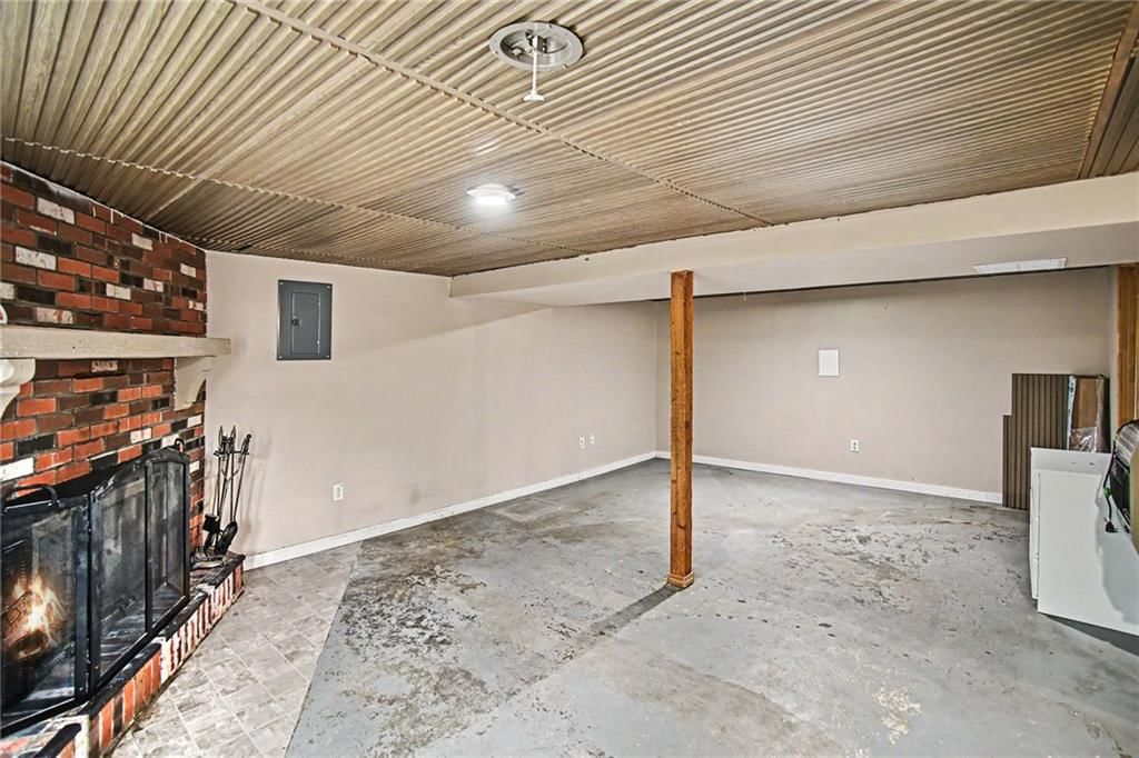 206 Vine Street — photo 22