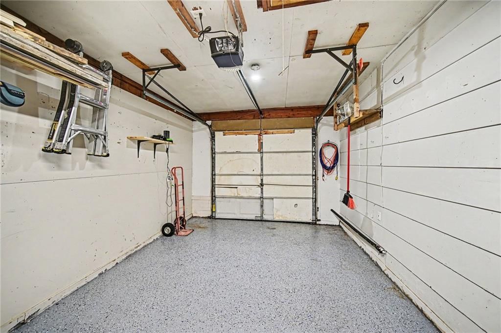 206 Vine Street — photo 24