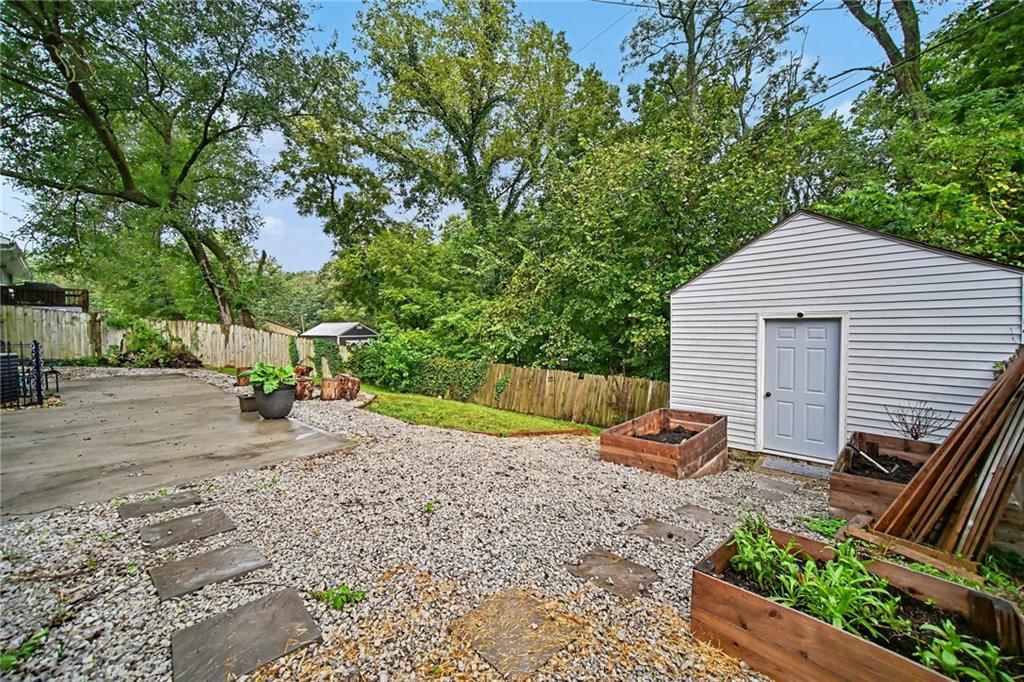 206 Vine Street — photo 25
