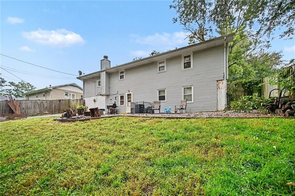 206 Vine Street — photo 28