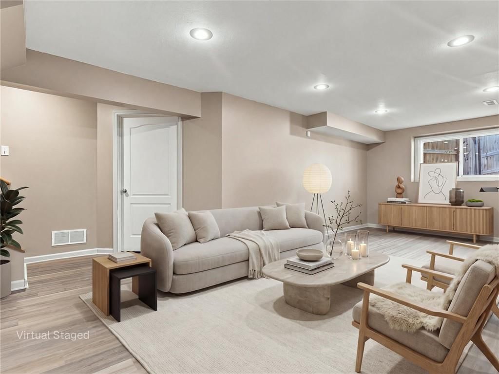 Photo 20 of 24, 609 S Kisner Circle, Independence, MO 64056