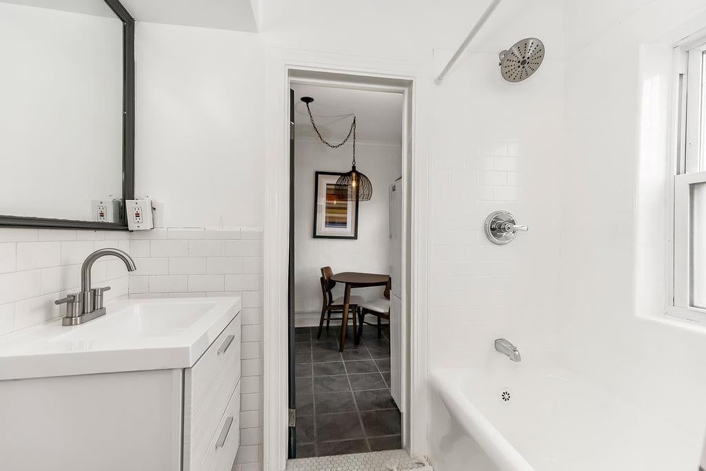 700 W 48th Street — photo 11