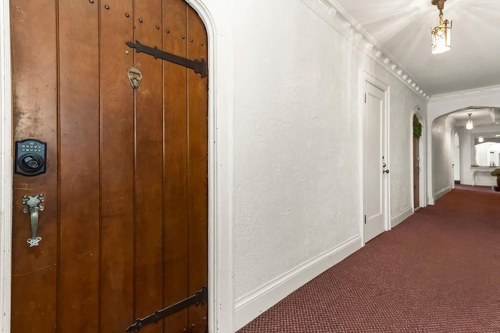 700 W 48th Street — photo 18