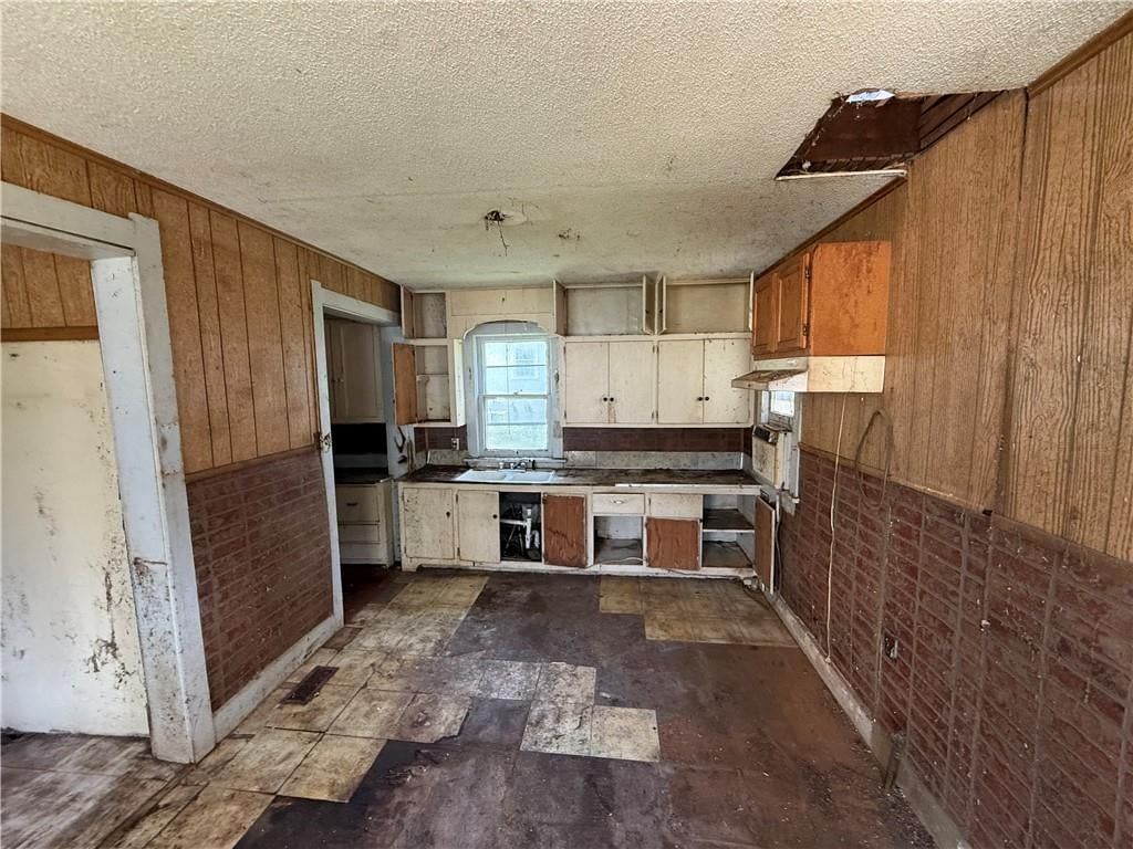 503 Benton Avenue, Excelsior Springs, MO: listing photo 3
