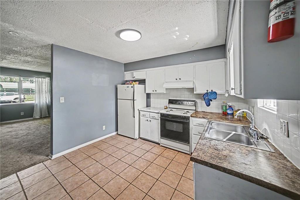6109 Farrow Avenue — photo 5