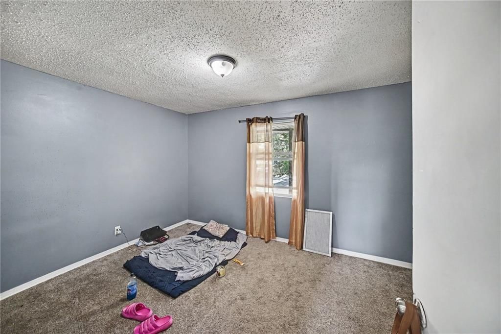 6109 Farrow Avenue — photo 9