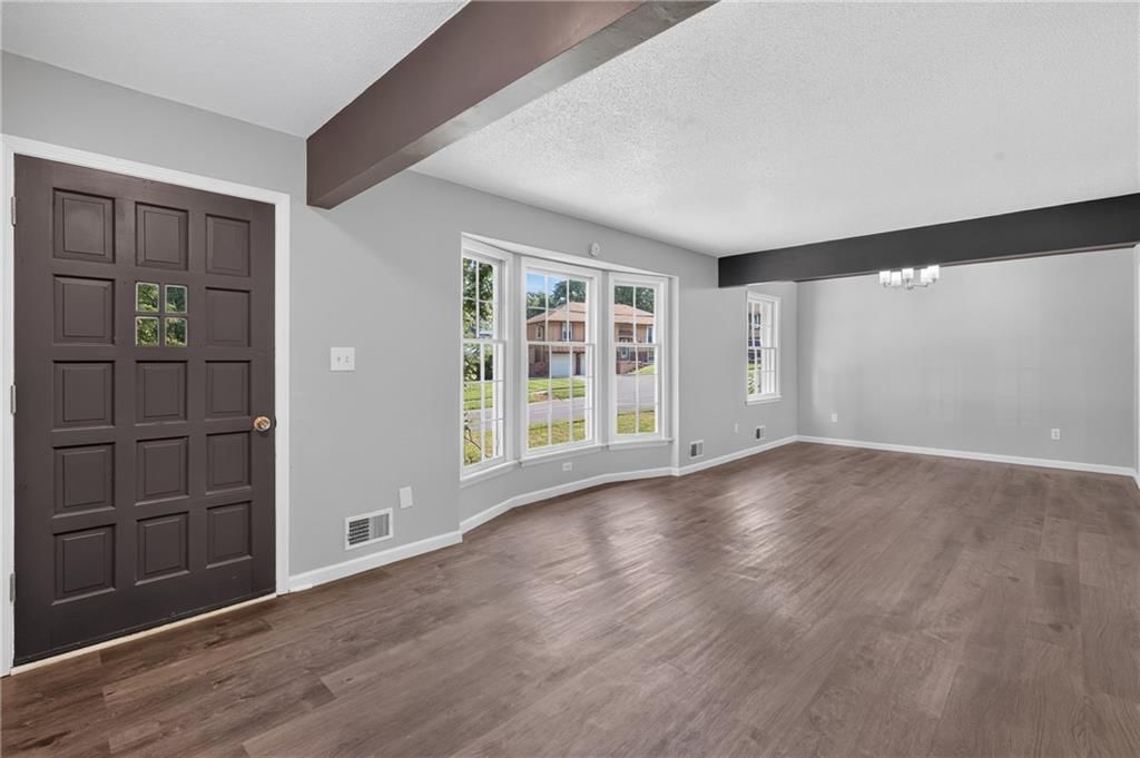 Photo 7 of 23 - 12001 E 57th Street, Kansas City, MO 64133