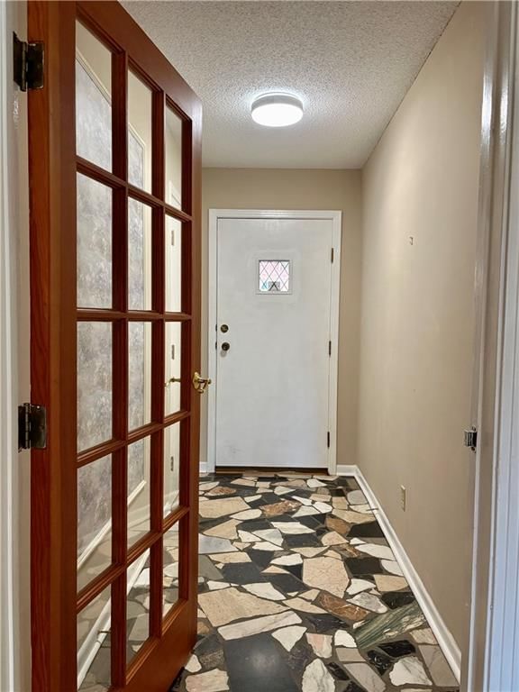 5301 W 103 Place, Overland Park, KS: listing photo 2