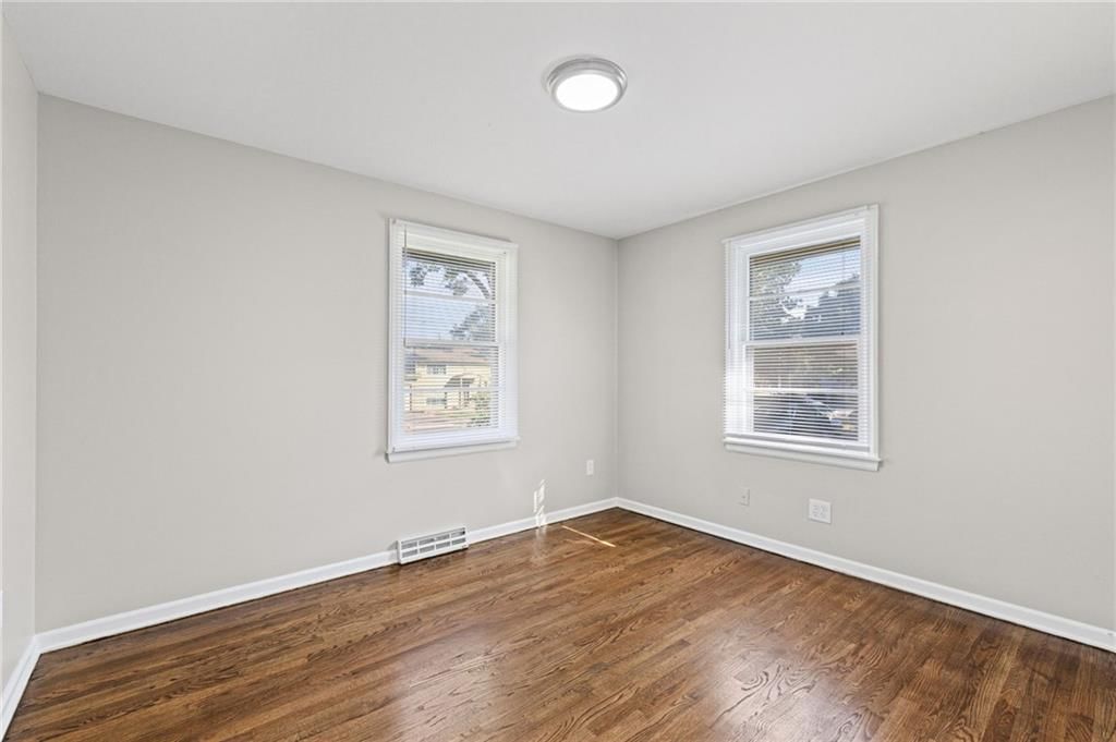 8612 Crescent Avenue — photo 15