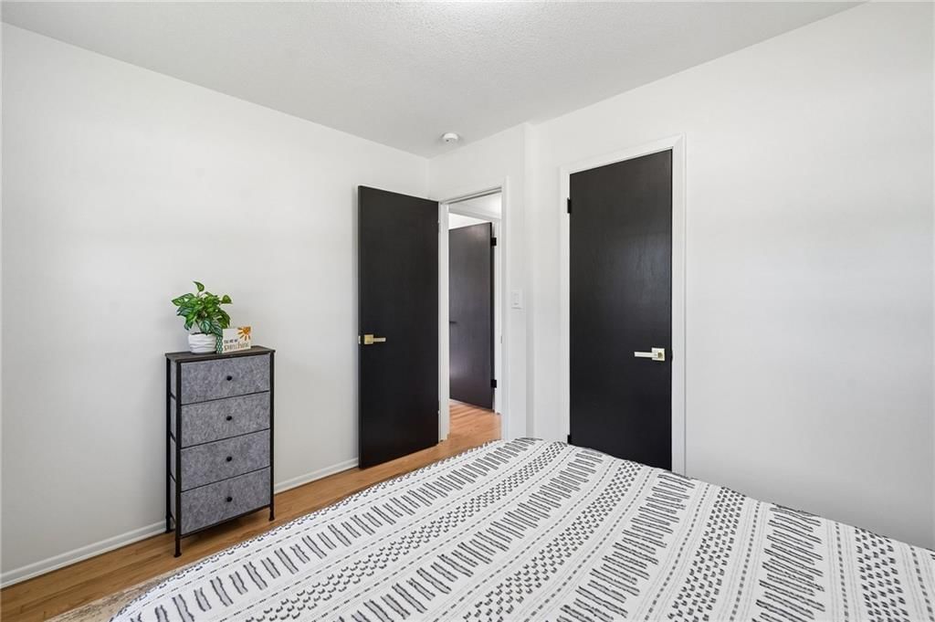 Photo 16 of 35 - 801 W 27th Street S, Independence, MO 64052