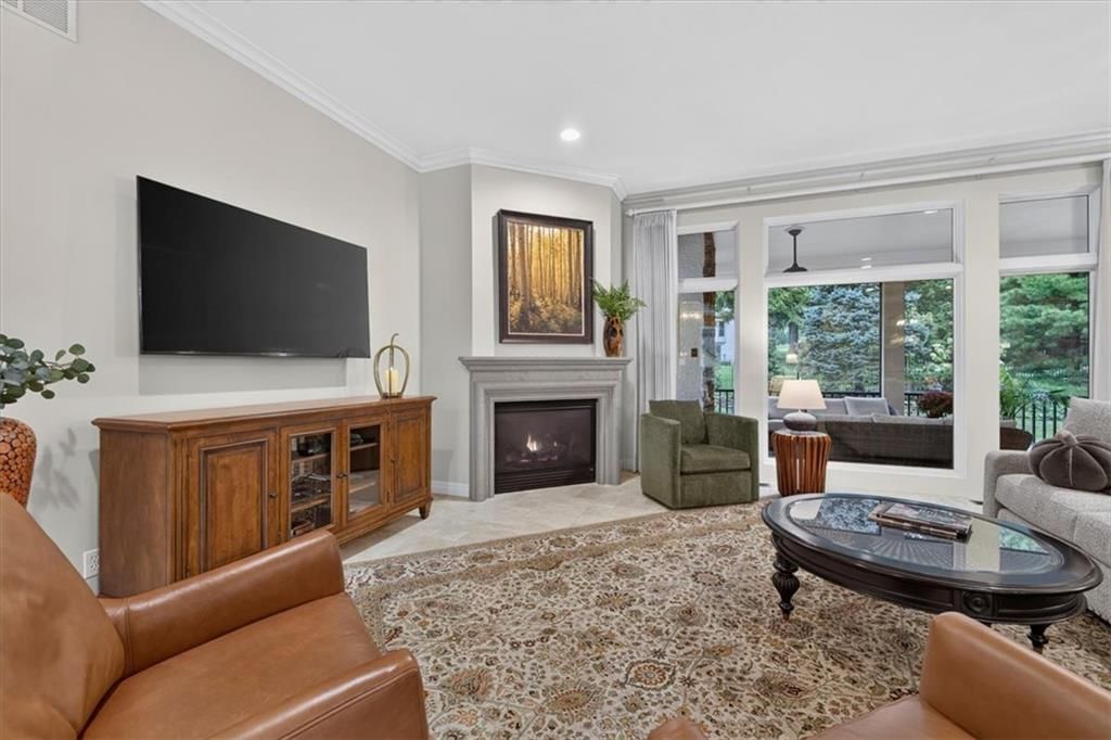 15216 Fontana Street — photo 11