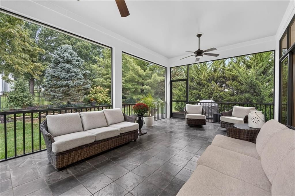 15216 Fontana Street — photo 31