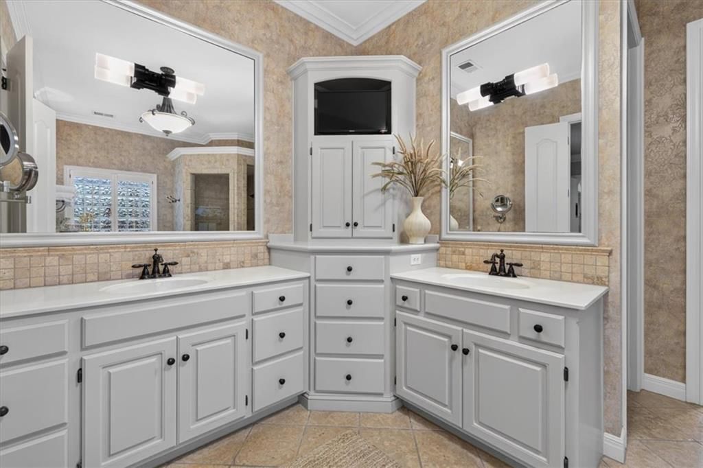 15216 Fontana Street — photo 37