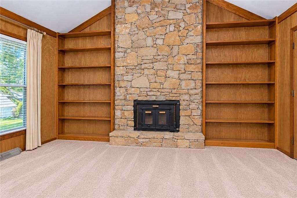 Photo 10 of 55 - 212 L Street, Lake Lotawana, MO 64086