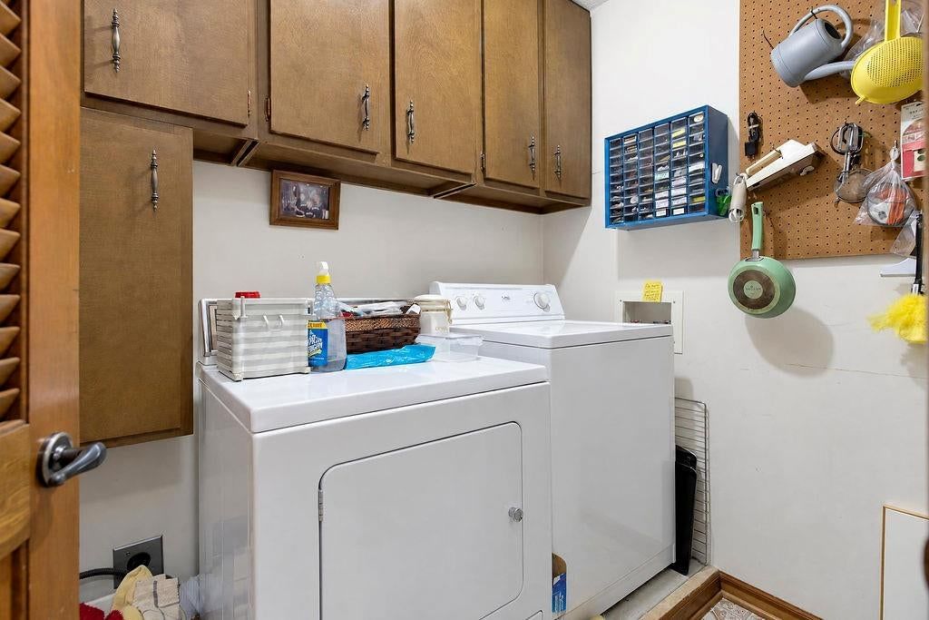 Photo 15 of 55 - 212 L Street, Lake Lotawana, MO 64086