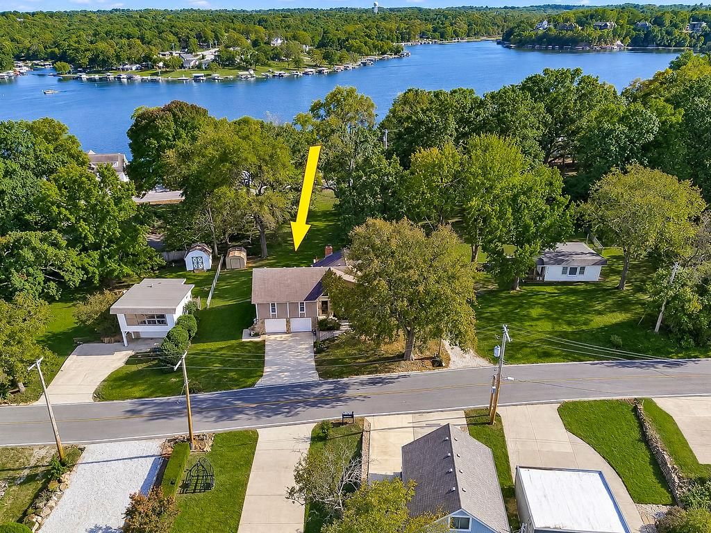 Photo 40 of 55 - 212 L Street, Lake Lotawana, MO 64086