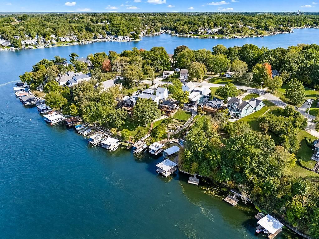 Photo 41 of 55 - 212 L Street, Lake Lotawana, MO 64086