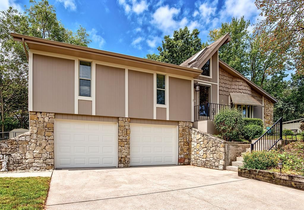 Photo 42 of 55 - 212 L Street, Lake Lotawana, MO 64086
