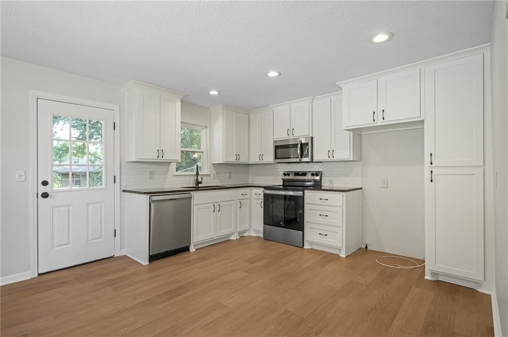 9302 W 83rd Street — photo 8