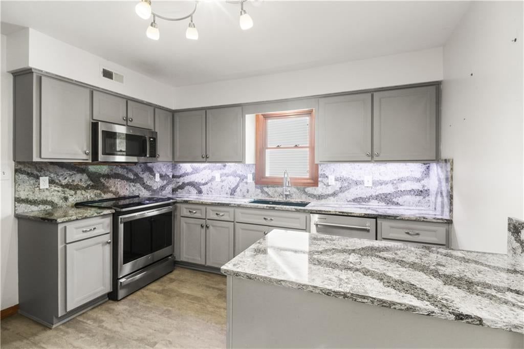 2160 NE Concord Street — photo 10