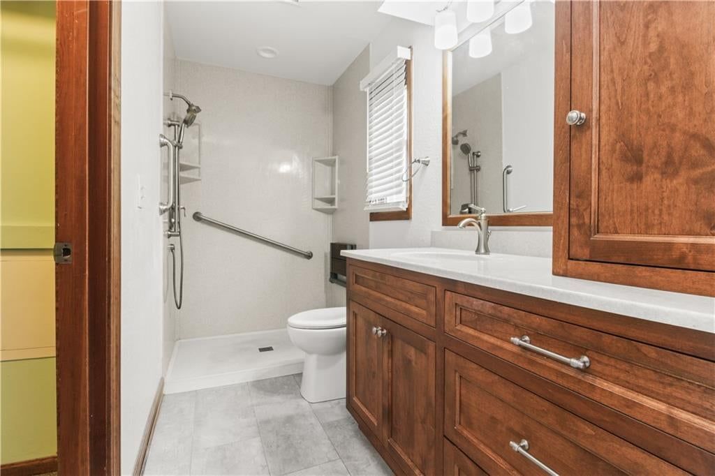 2160 NE Concord Street — photo 17