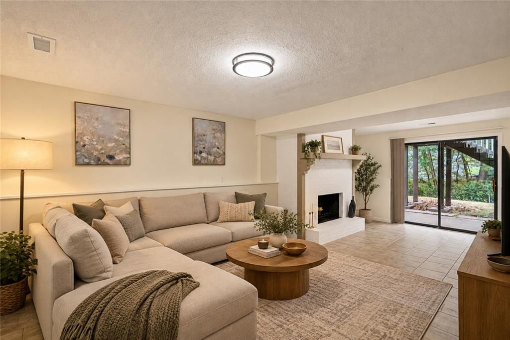 9321 NW 68th Street — photo 5