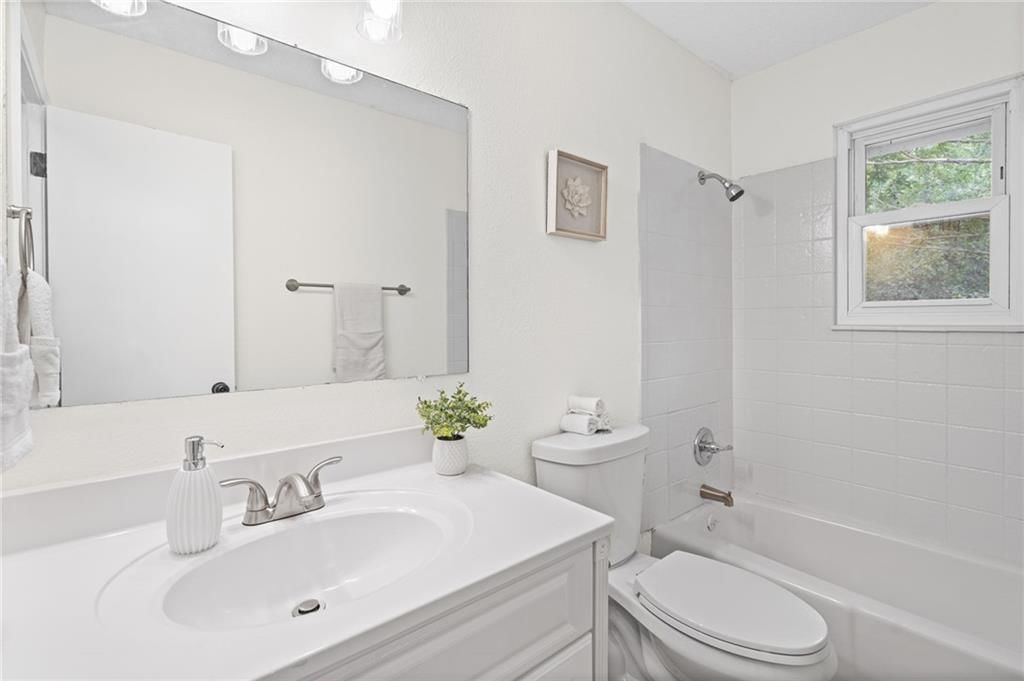 9321 NW 68th Street — photo 27