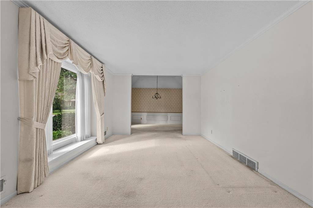 12818 Oakmont Drive — photo 6