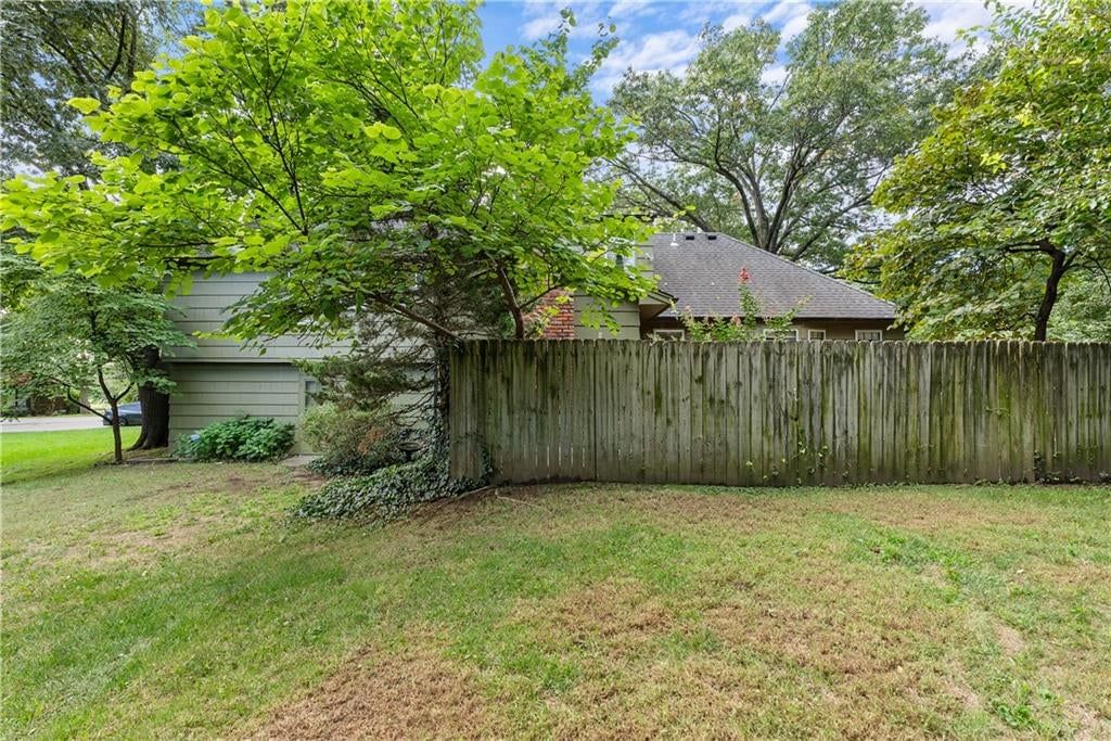 12818 Oakmont Drive — photo 37