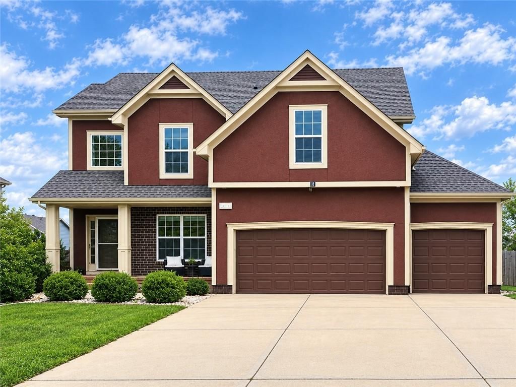 12606 S LACI Circle, Lake Lotawana, MO