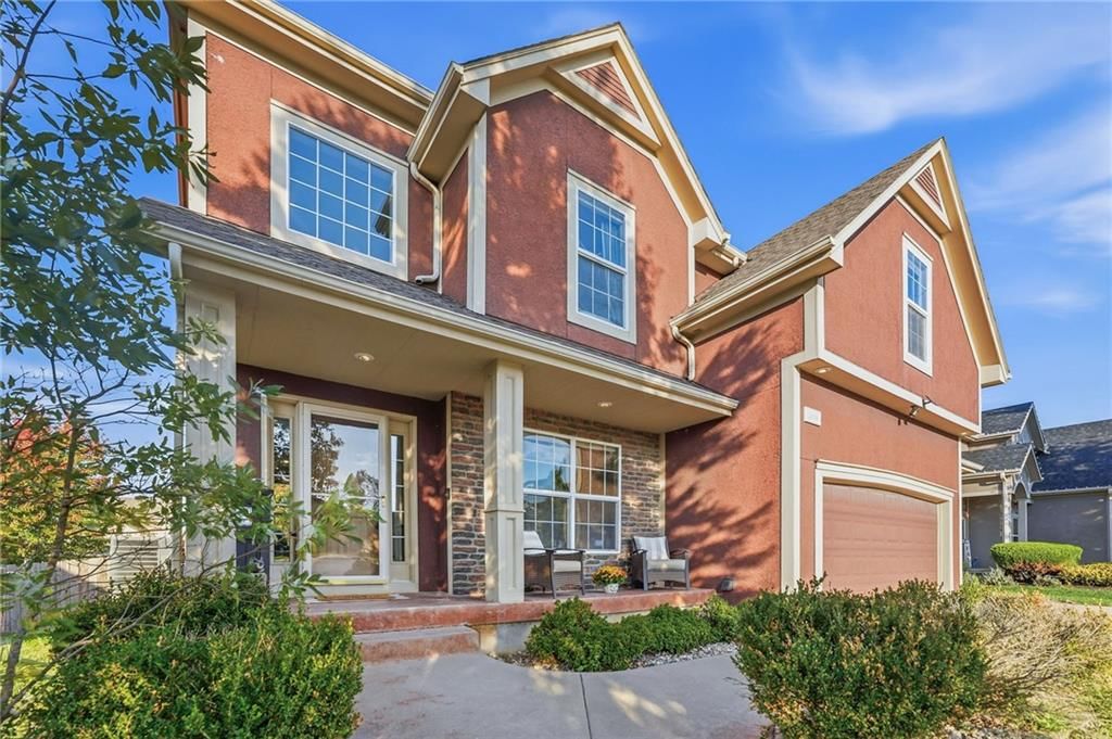 12606 S LACI Circle, Lake Lotawana, MO: listing photo 3