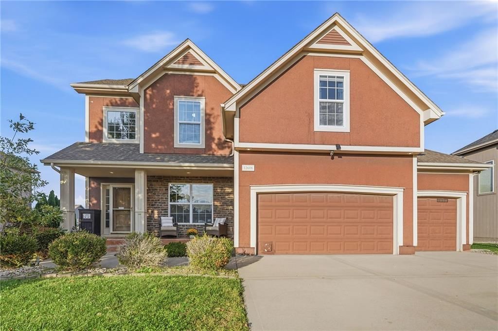 12606 S LACI Circle, Lake Lotawana, MO