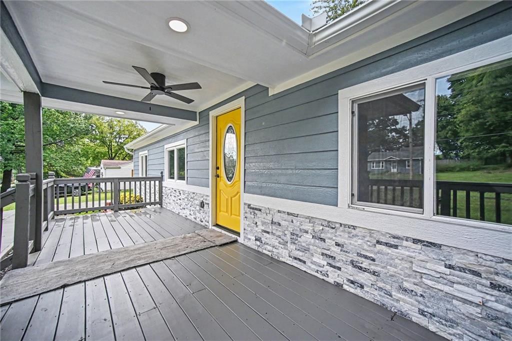 807 E Gudgell Street — photo 2