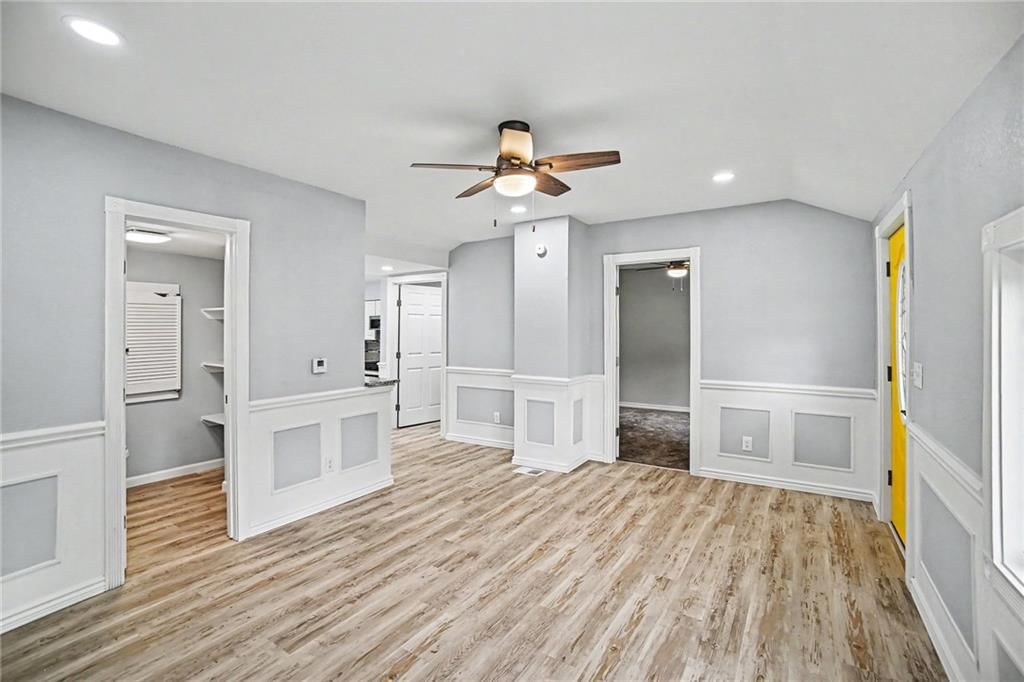 807 E Gudgell Street — photo 6
