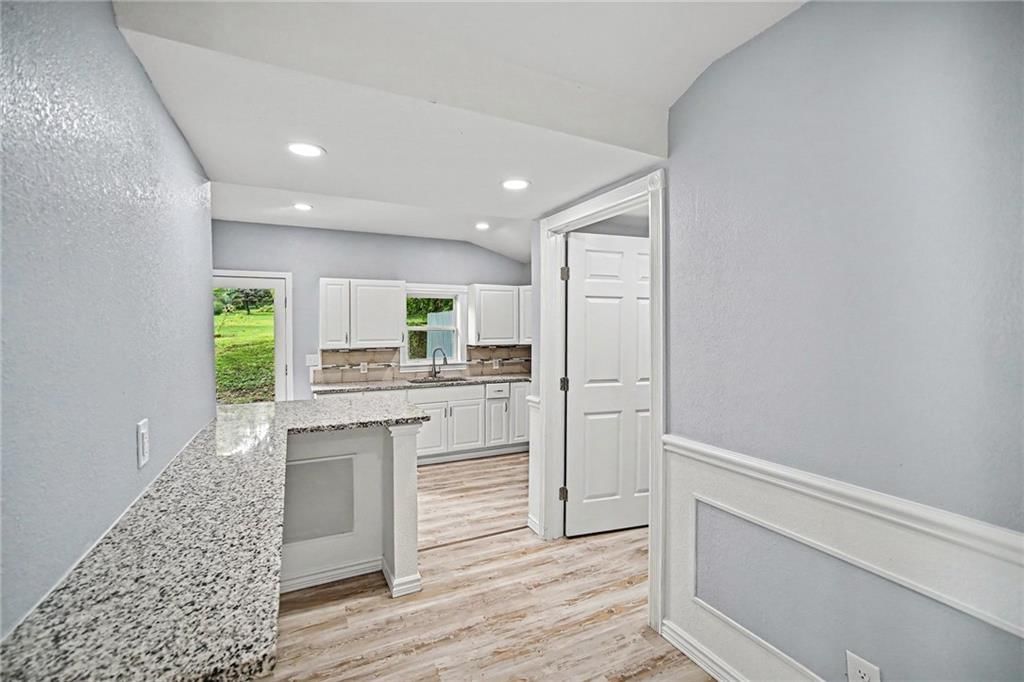 807 E Gudgell Street — photo 7